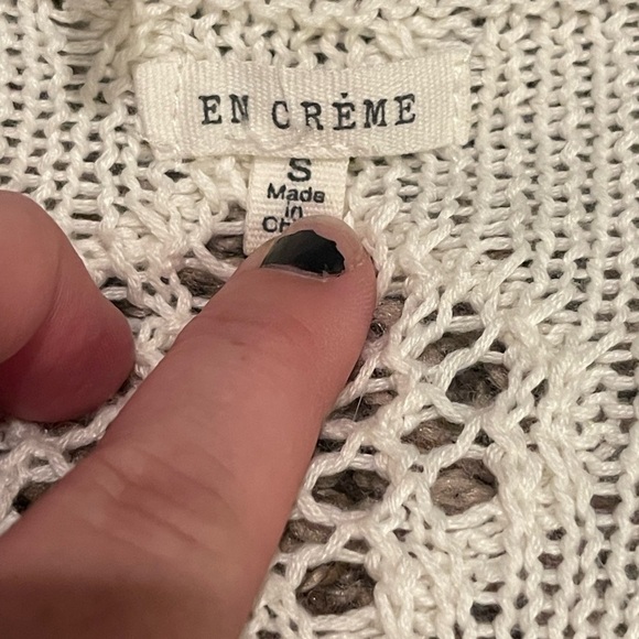 En creme white crocheted long cardigan - Picture 4 of 7